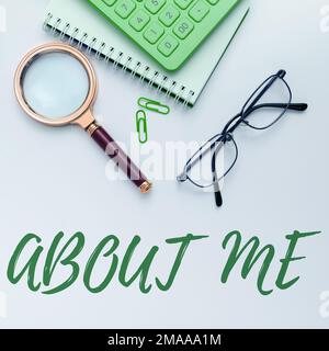 Handschriftlicher Text über mich. Unternehmensübersicht Meine persönlichen Eigenschaften Informationen „Gefällt mir“ und „Abneigung“ Stockfoto