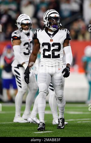 Cincinnati Bengals cornerback Chidobe Awuzie (22) in coverage against the  Los Angeles Rams during the NFL Super Bowl 56 football game Sunday, Feb.  13, 2022, in Inglewood, Calif. (AP Photo/Steve Luciano Stock Photo - Alamy