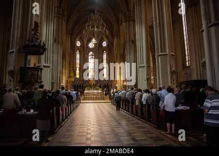 26.05.2016, Kroatien, Zagreb, Zagreb - Kirchendienst, Zagreb Kathedrale, Wahrzeichen und Bischofskirche der römisch-katholischen Erzdiözese von Zagreb. 00A Stockfoto