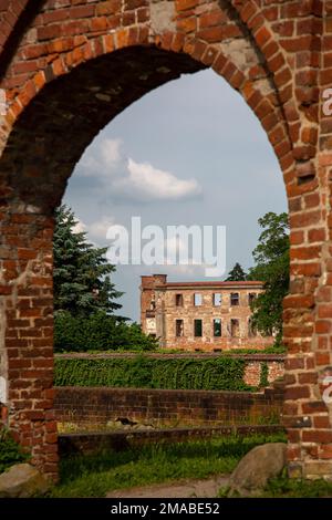 02.06.2016, Deutschland, Mecklenburg-Vorpommern, Dargun - Kloster und Burg Dargun (Zisterzienserkloster gegründet 1172, wiederaufgebaut in den 16. Jahren Stockfoto