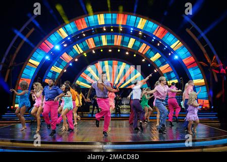 Luba Mushtuk, Nancy Xu, Michelle Tsiakkas, Jowita Przystal, Amy Dowden und Dianne Buswell, Neil Jones, Nikita Kuzmin, Kai Widdrington, Carlos Gu und Janette Manrara während der Presseeinführung der Strict Come Dancing Live Tour in der Ultilita Arena, Birmingham. Foto: Donnerstag, 19. Januar 2023. Stockfoto