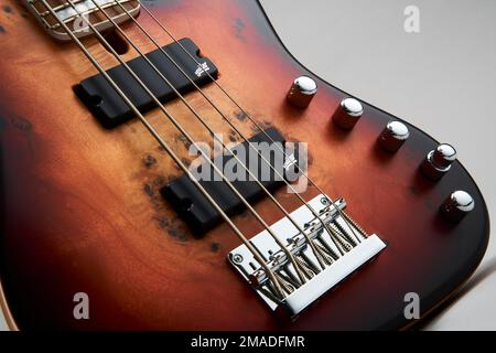 Mayones Jabba Mala 5 Frederico Malaman Bassgitarre Stockfoto