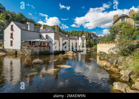 Malerischer Blick auf die Stadt Pont-Aven in der Bretagne Frankreich Stockfoto