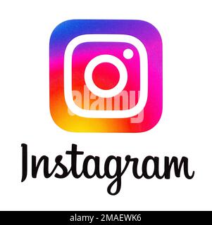 Chisinau, Moldau - 19. september 2018: Neues Logo von Instagram auf weißem Papier gedruckt. Instagram ist ein mobiler Online-Dienst zum Teilen von Fotos und Videos Stockfoto