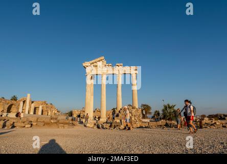 Der Tempel des Apollo - römischer Tempel, erbaut 150 n. Chr. während der Pax Romana Ära in der alten karischen Stadt Side in der südlichen Türkei Stockfoto