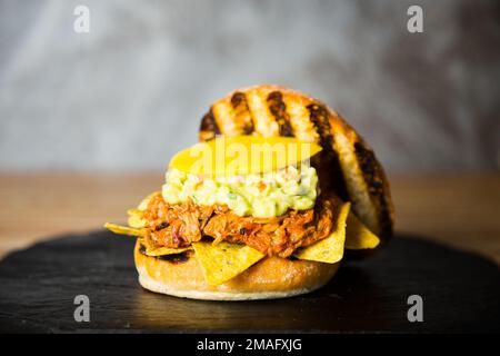 Authentischer, hochwertiger amerikanischer Schweineburger Stockfoto