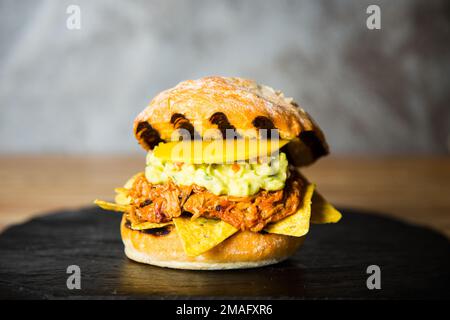 Authentischer, hochwertiger amerikanischer Schweineburger Stockfoto