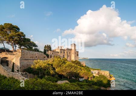 Blick auf Tamarit Castle, Tarragona, Katalonien, Spanien Stockfoto