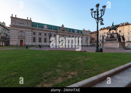 Nationalbibliothek der Universität Turin auf dem Carlo Alberto-Platz, Turin, Italien Stockfoto