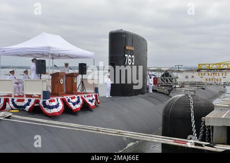 San Diego (27. Mai 2022) Befehlshaber, U-Boot-Geschwader (COMSUBRON) 11. Zeremonie zur Befehlsänderung am Naval Base Point Loma (NBPL) an Bord des U-Boots USS Santa Fe der Klasse Los Angeles (SSN 763) am 27. Mai. Captain Ken Douglas hat Captain Patrick Friedman als commodore abgelöst. Stockfoto