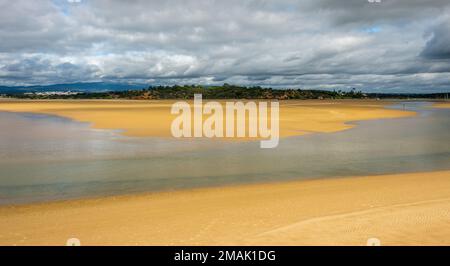 Die Lagune in Ribeira de Odiaxere in der Nähe von Praia de Alvor, Alvor, Algarve, Portugal Stockfoto