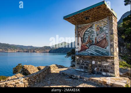 Mosaik auf den Klippen von Punta Chiappa im Promontory von Portofino Stockfoto