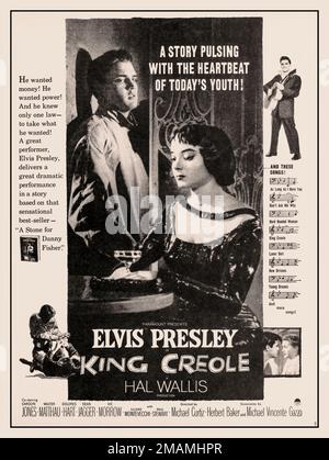 ELVIS PRESLEY Vintage Pressewerbung für Elvis Presley King Creole Filmwerbung - Modern Leinwand, August 1958 Hollywood USA King Creole ist ein amerikanischer Musical-Drama-Film aus dem Jahr 1958, Regie Michael Curtiz, basierend auf dem Roman A Stone for Danny Fisher aus dem Jahr 1952 von Harold Robbins. Produziert von Hal B. Wallis, den Filmstars Elvis Presley, Carolyn Jones, Walter Matthau, Dolores Hart, Dean Jagger, Und Vic Morrow, und folgt einer 19-Jährigen (Presley), die sich mit Gaunern einlässt und sich mit zwei Frauen einlässt. Stockfoto