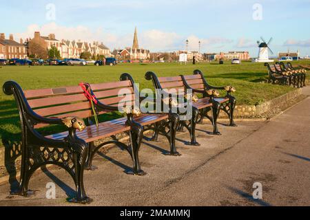 Blick auf die Promenade an einem kalten Wintertag, Lytham St Annes, Lancashire, Großbritannien, Europa Stockfoto