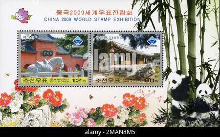 2009 Nordkorea Stempelsatz. Internationale Briefmarkenausstellung CHINA 2009 Luoyang. Luoyang Tempel des Weißen Pferdes und Konfuzius-Schrein, Seong Gyun Gwan Stockfoto