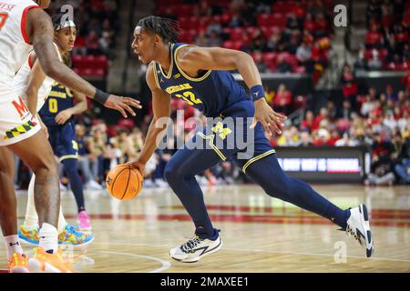 College Park, Maryland, USA. 19. Januar 2023. Michigan Wolverines, vorwärts TARRIS REED, JR. Fährt zum Korb. Die Maryland Terrapins waren Gastgeber der Michigan Wolverines im XFINITY Center in College Park, MD (Kreditbild: © Nick Piacente/ZUMA Press Wire). Nicht für den kommerziellen GEBRAUCH! Stockfoto