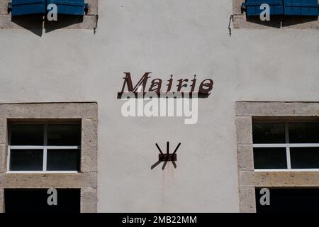 mairie france Textschild auf Fassadengebäude bedeutet Rathaus im Büro frankreich Stockfoto