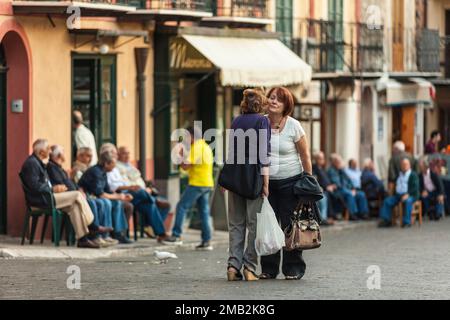 italien, sizilien, madonie: castelbuono, piazza margherita Stockfoto