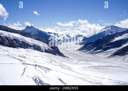 Blick über den Aletsch-Gletscher vom Jungfraujoch, den Berner Alpen, der Schweiz, Europa Stockfoto