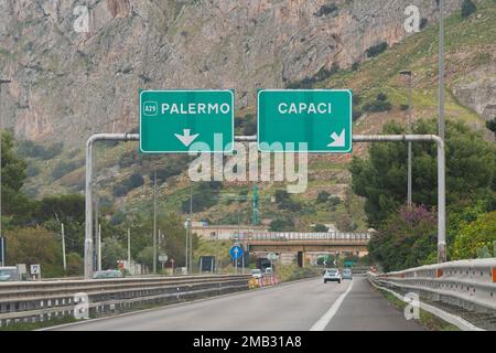 Palermo, Italien - 09. Januar 2023 - die Autobahnkreuzung Capaci, Schauplatz des Mafia-Massakers von 1992 Stockfoto