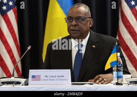 Ramstein, Deutschland. 20. Januar 2023. USA Verteidigungsminister Lloyd Austin spricht auf der Konferenz. Kredit: Hannes P. Albert/dpa/Alamy Live News Stockfoto