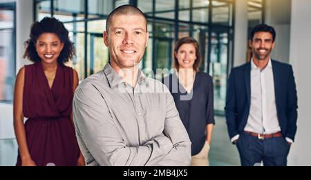 Geschäftsleute, Führungskräfte und Teams mit Vielfalt, Geschäftsführer, Lächeln und Glück in der Karriere. Manager, professionelle Gruppe und Stockfoto