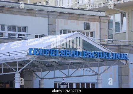 Blankenburg, Deutschland. 20. Januar 2023. Blick auf den Eingangsbereich der Celenus-Teufelsbad-Fachklinik Blankenburg. Kredit: Matthias Bein/dpa/Alamy Live News Stockfoto