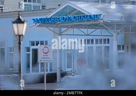 Blankenburg, Deutschland. 20. Januar 2023. Blick auf den Eingangsbereich der Celenus-Teufelsbad-Fachklinik Blankenburg. Kredit: Matthias Bein/dpa/Alamy Live News Stockfoto