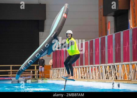 Die Trenn-Sportfolien und Flügelfolien werden vom 21. Bis 29. Januar 2023 in Halle 17, der Messe Boot 2023 in Düsseldorf, präsentiert, und am 20. Januar 2023 wird die Messe besichtigt. Stockfoto