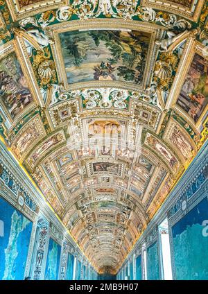 Rom, Italien - 24. Februar 2016: Deckenkunst des Vatikanischen Museums Stockfoto
