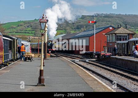 Die Dampflokomotive 2087 ist eine 1905 gebaute Langstrecken-Güterlokomotive der Klasse 28xx. Es ist die älteste Lokomotive in Privatbesitz. Die Stockfoto