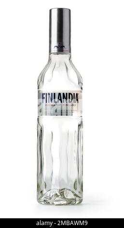 Chisinau, Moldawien 16. November 2016: Finlandia Wodka isoliert auf weiß. Alkohol in Volumenprozent 40,0%. Herkunftsland Finnland. Stockfoto