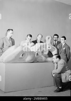 Porträt von Eddie Sauter, Neal Hefti, Edwin A. Finckel, George Handy, Ralph Burns, Und Johnny Richards, Museum of Modern Art, New York, New York, New York, Ca. März 1947. Stockfoto