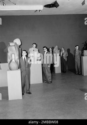 Portrait von Ralph Burns, Neal Hefti, George Handy, Edwin A. Finckel, Johnny Richards, Und Eddie Sauter, Museum of Modern Art, New York, New York, New York, Ca. März 1947. Stockfoto