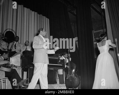 Porträt von Barney Bigard, Ben Webster, Otto Toby Hardwick(e), Harry ...
