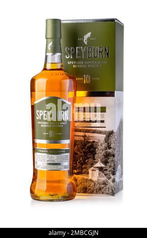 Chisinau, Moldawien, Juni 25 2019: Whiskey-Flasche isoliert auf weiß mit Schnittpfad '' Speyburn' Stockfoto