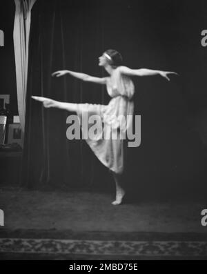 Lyons, Helen, Miss, zwischen 1917 und 1921. Stockfoto