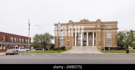 Tifton, Georgia, USA - 17. April 2022: Das Tift County Courthouse Stockfoto