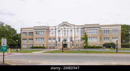 Tifton, Georgia, USA - 17. April 2022: Das Charles A Kent Verwaltungsgebäude Stockfoto