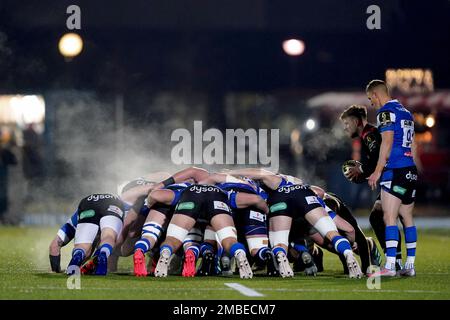 Allgemeiner Überblick über einen Scrum während des EPCR Challenge Cup-Spiels im Scotstoun Stadium, Glasgow. Foto: Freitag, 20. Januar 2023. Stockfoto