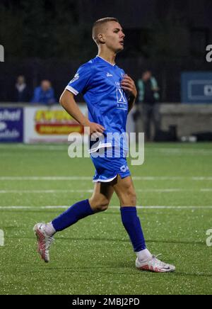 Stangmore Park, Dungannon, County Tyrone, Nordirland, Großbritannien. 02. September 2022. Danske Bank Premiership – Dungannon Swifts / Coleraine. Dungannon Swifts-Spieler James Convie (47) in Aktion während des Spiels der Danske Bank Irish League. Stockfoto