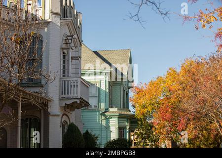 Ein historisches Viertel im Stadtzentrum von Marysville, Kalifornien, USA, am späten Nachmittag. Stockfoto