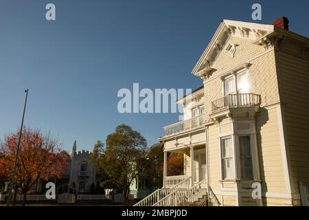 Ein historisches Viertel im Stadtzentrum von Marysville, Kalifornien, USA, am späten Nachmittag. Stockfoto