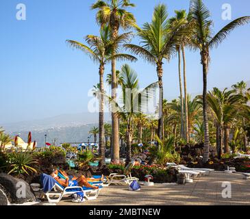 Teneriffa, Spanien - 25. Dezember 2018 : Panoramablick auf Lago Martiánez , Puerto de la Cruz , Teneriffa, Spanien Stockfoto