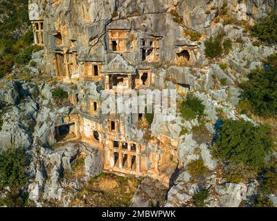 Ruinen der antiken Stadt Myra in Demre, Türkei Luftaufnahme von oben Foto von der Drohne. Stockfoto