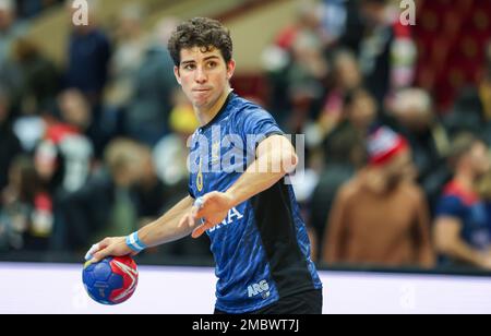 Kattowitz, Polen. 19. Januar 2023. Handball: Weltmeisterschaft, Deutschland - Argentinien, Hauptrunde, Gruppe 3, Spieltag 1 bei Spodek Katowice. Argentiniens Spieler Diego Simonet wirft. Kredit: Jan Woitas/dpa/Alamy Live News Stockfoto