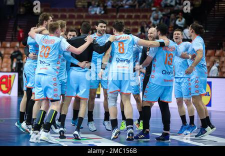 Kattowitz, Polen. 19. Januar 2023. Handball: Weltmeisterschaft, Katar - Niederlande, Hauptrunde, Gruppe 3, Spieltag 1 bei Spodek Katowice. Die niederländischen Spieler jubeln. Kredit: Jan Woitas/dpa/Alamy Live News Stockfoto