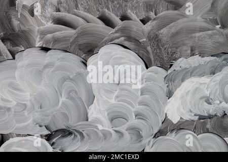 Weiße Malstriche auf einem Schaufenster, abstrakter Hintergrund oder Textur Stockfoto