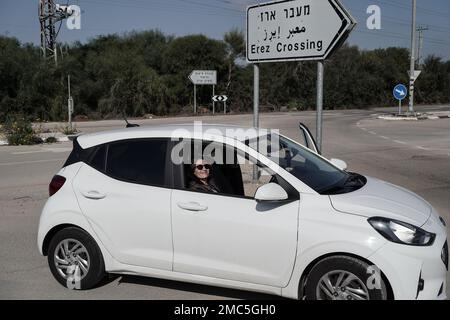 Der Grenzübergang Erez ist ein Grenzübergang zwischen dem Gazastreifen und Israel, der von den israelischen Streitkräften verwaltet wird und sich am nördlichen Ende des Gazastreifens zwischen dem israelischen Kibbutz Erez und der Stadt Beit Hanoun im Gazastreifen befindet. Stockfoto