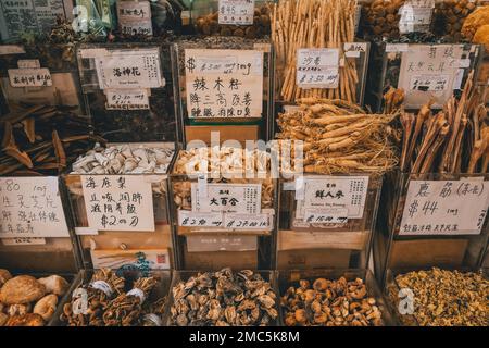 Gewürzgeschäft in Chinatown Singapur Stockfoto